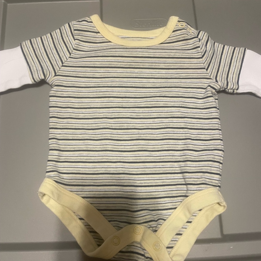 0-3 months boys clothes in perfect condition - Picture 1 of 3